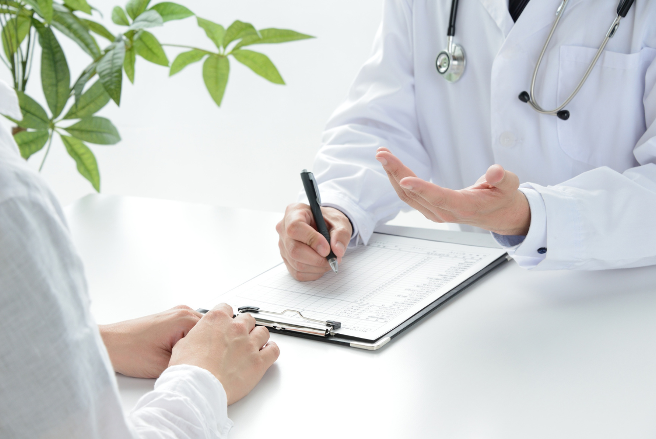 Khi bệnh nhân có liên quan đến bệnh lý di truyền cần được tư vấn đầy đủ trước khi sinh con.